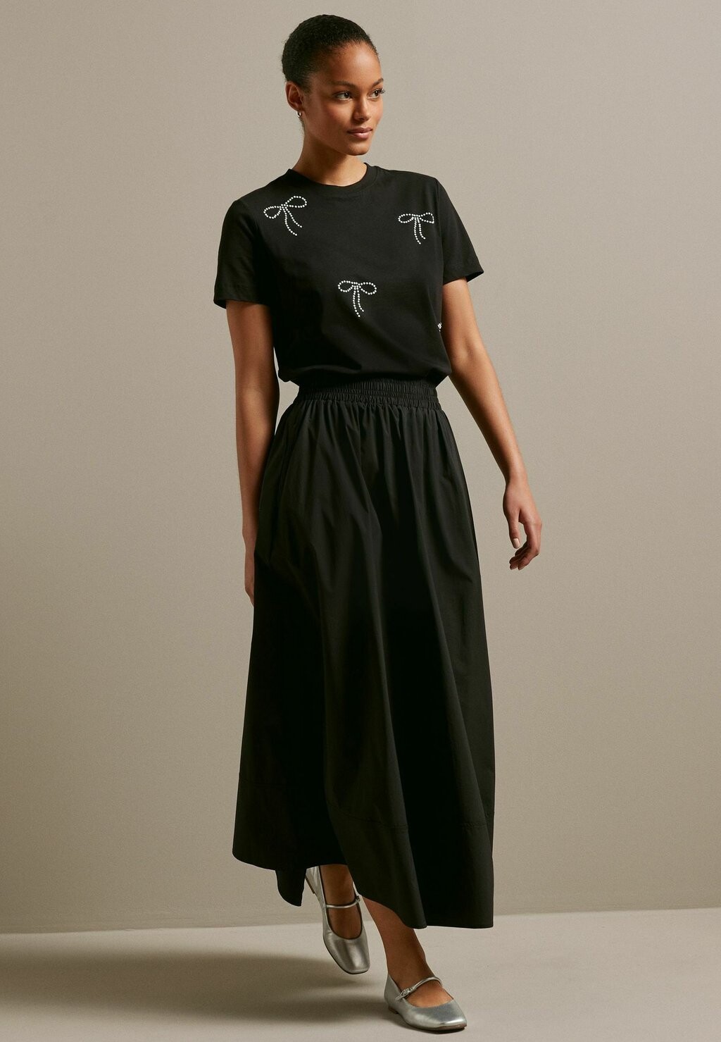 

Футболка с принтом SHORT SLEEVE REGULAR FIT Next, черный