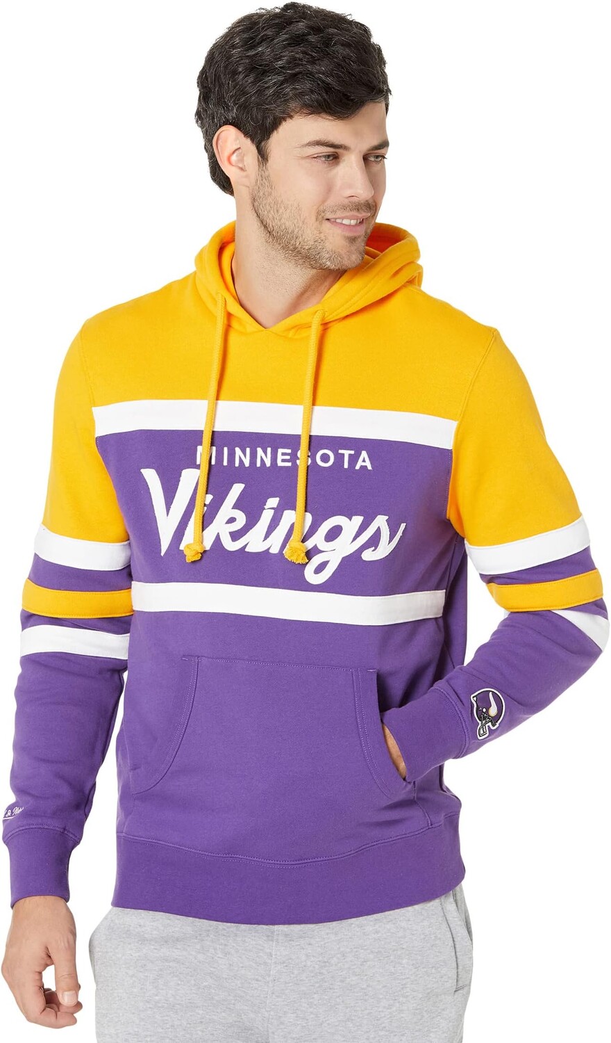 

Худи Mitchell & Ness NFL Head Coach Hoodie Vikings, цвет Gold/Purple