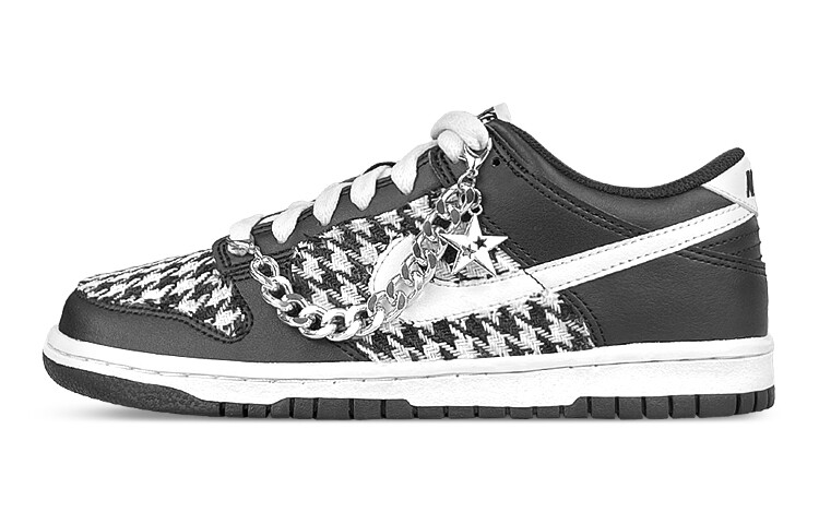 

Кроссовки Nike Dunk Skateboarding Shoes Women's Low-top White/black, белый