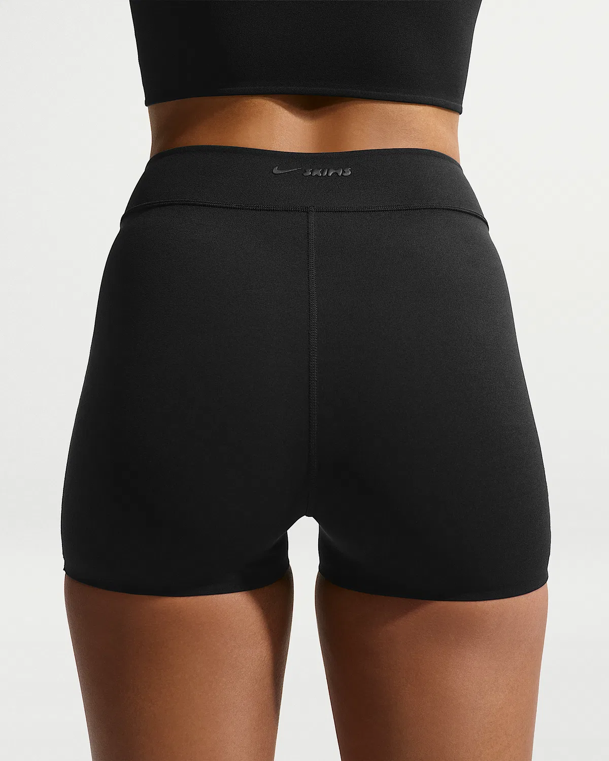 Женские шорты NikeSKIMS Studio Stretch 2", NSKM Obsidian/NSKM Obsidian — фото 3