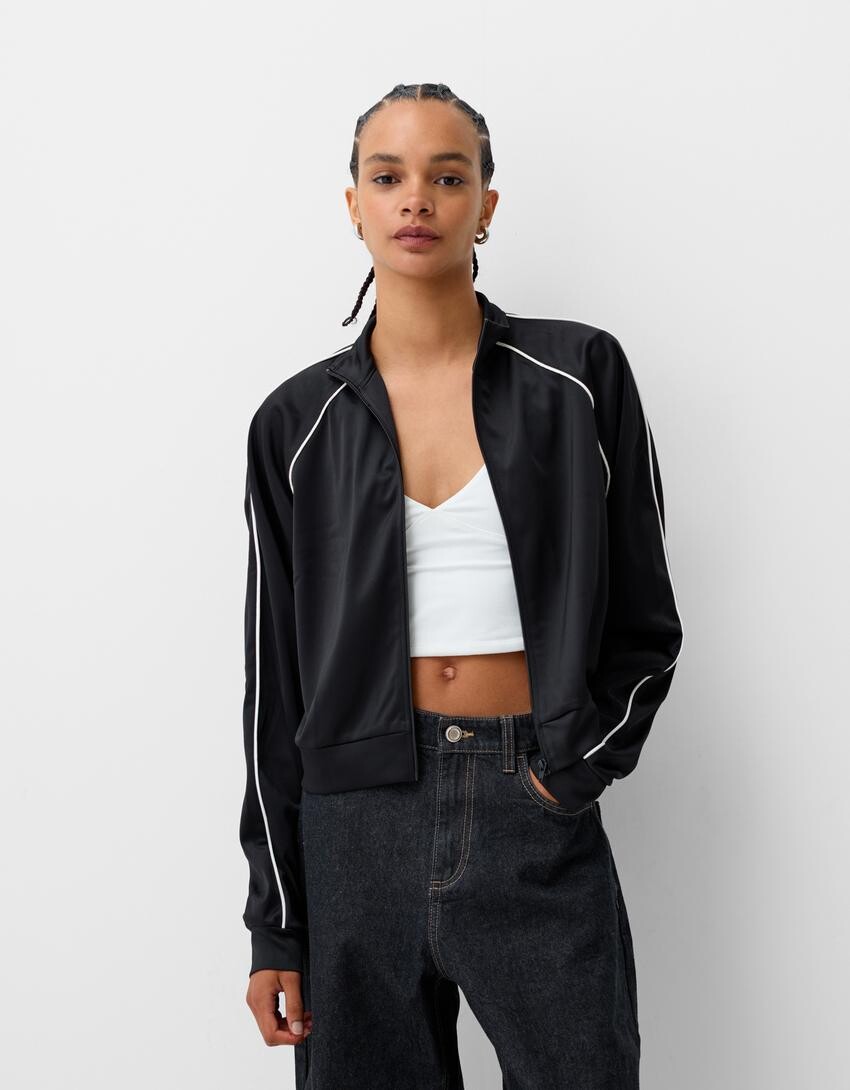 

Укороченная толстовка с молнией Bershka, черный