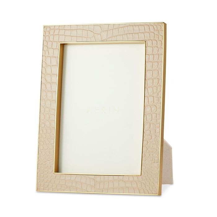 

Классическая рамка AERIN из крокодиловой кожи, 5 x 7 дюймов, коричневый/бежевый
