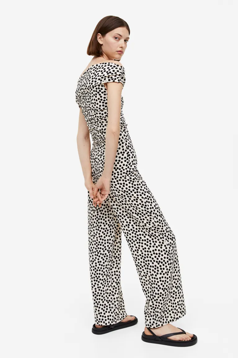 

Комбинезон с открытыми плечами и витыми деталями H&M, бежевый
