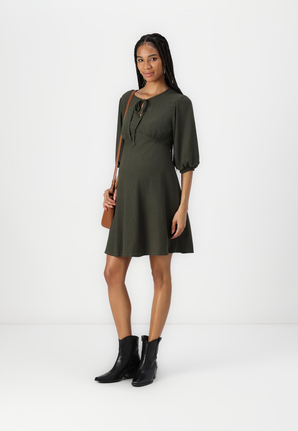 

Повседневное платье MATERNITY CRINKLE MINI DRESS Anna Field MAMA, хаки