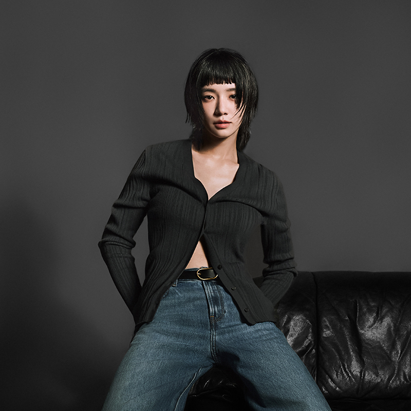 SS25 Вязаный топ для женщин Calvin Klein, синий — фото 4
