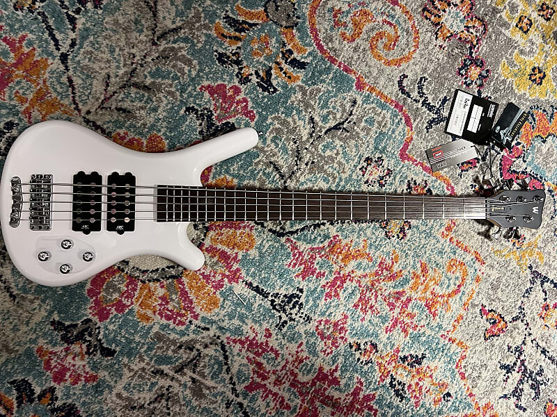 

Басс гитара Warwick Rockbass Corvette $$ 5- String Bass Solid White High Gloss w/ Gig Bag 2022 Solid White High