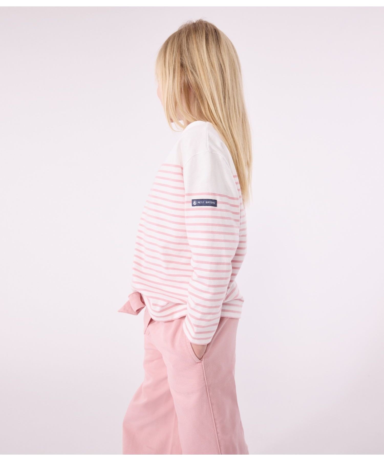 Толстовка Мариньер, крой и пошив Petit Bateau, Off-white/Light pink — фото 2