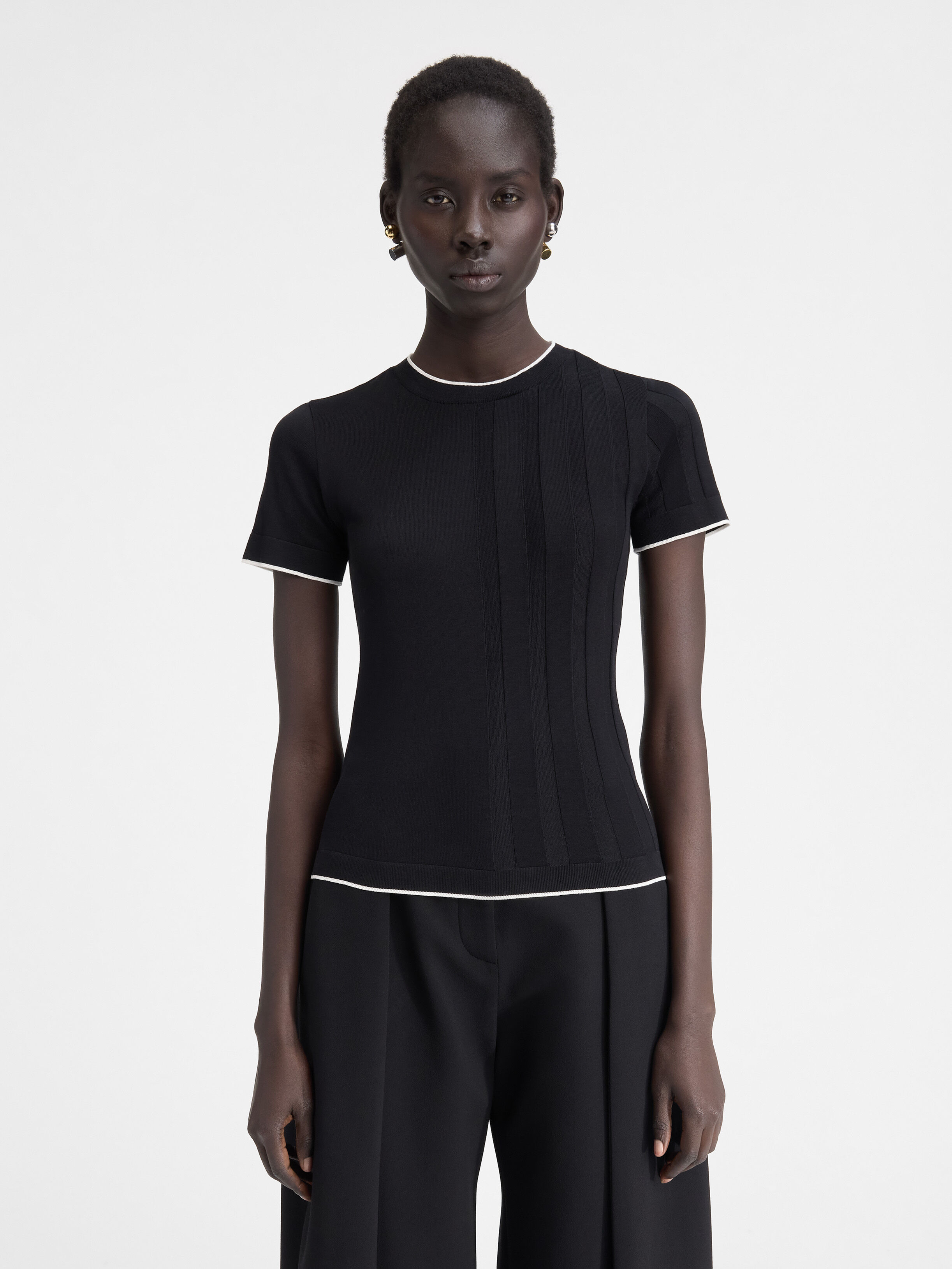 

Асимметричная трикотажная футболка JACQUEMUS The Tricot t-shirt, черный