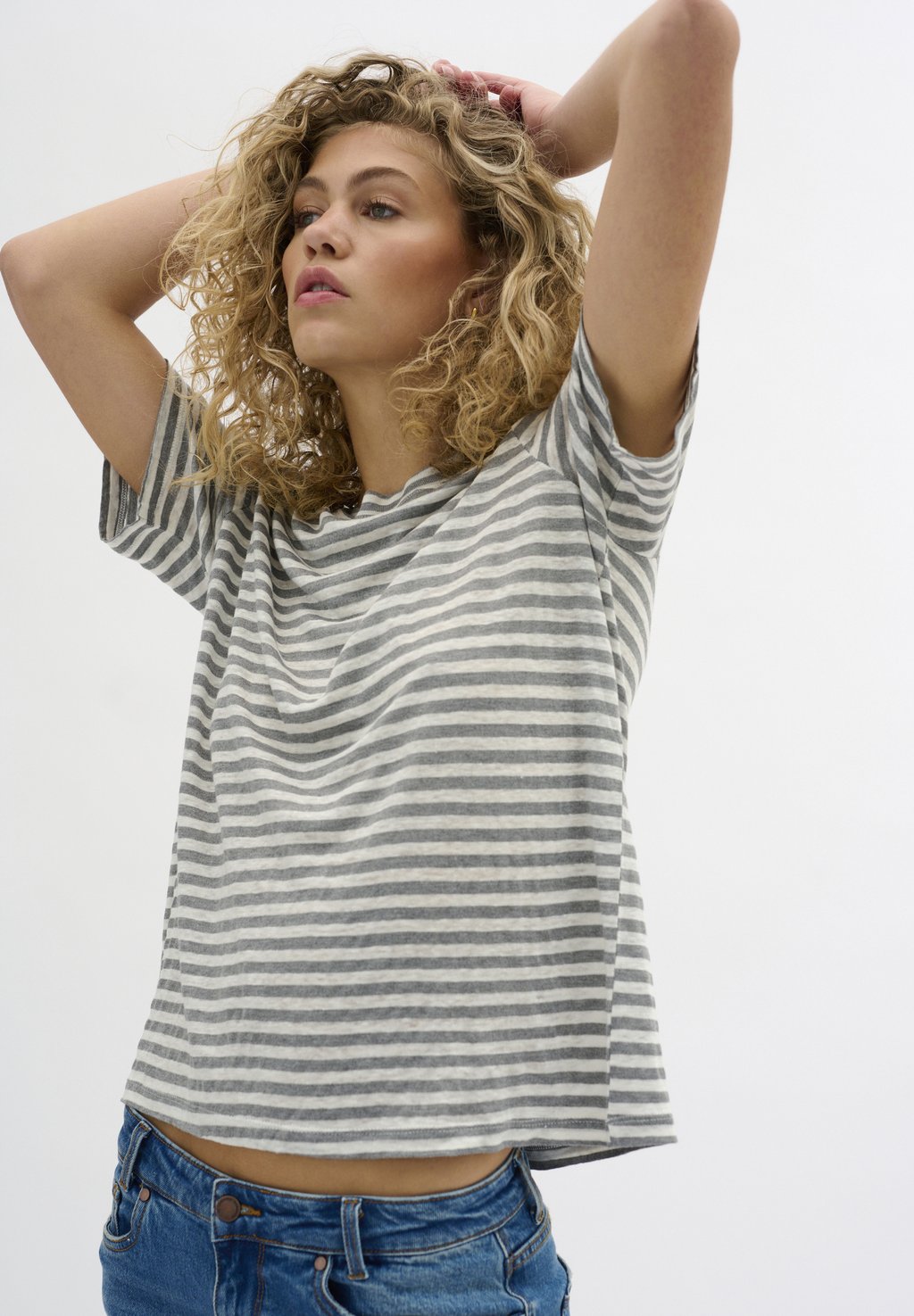 

Футболка с принтом LISA STRIPED My Essential Wardrobe, серый