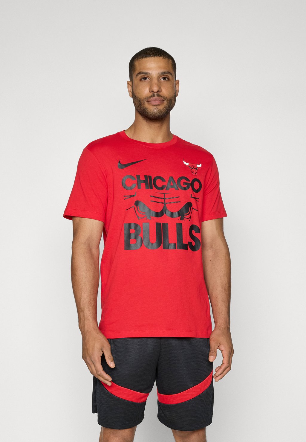 

Футболка с принтом NBA CHICAGO BULLS TEE - Club wear Nike Performance, красный