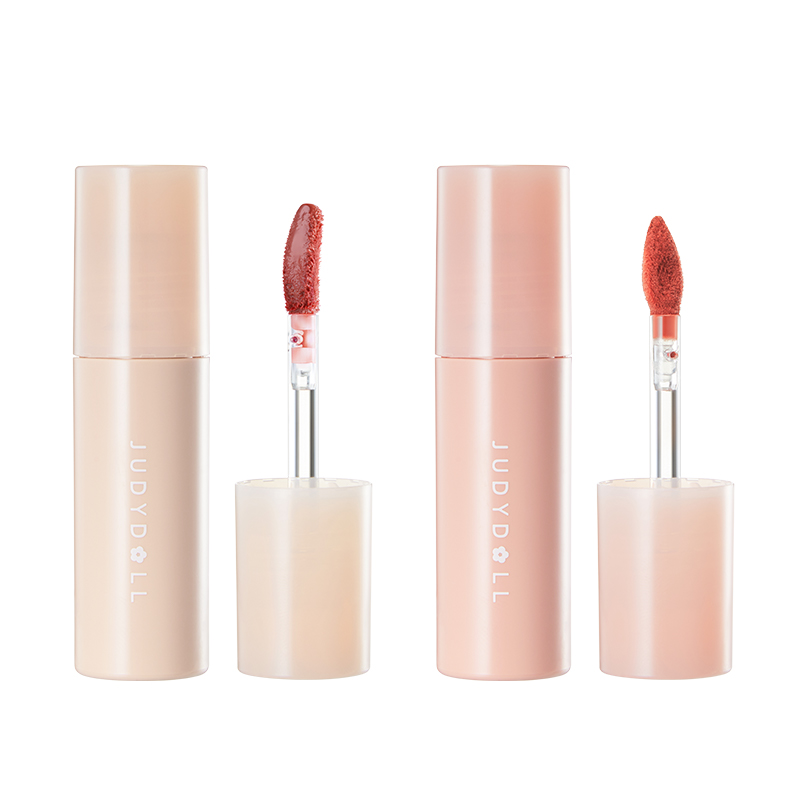 

Блеск для губ с зеркальным эффектом увлажняющий легко растушевывается Judydoll