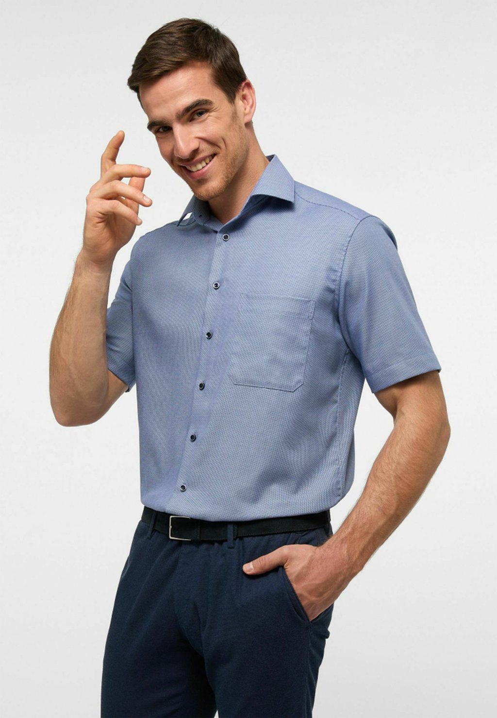 

Рубашка STRUKTURIERTES KURZARMHEMD COMFORT FIT Eterna, синий