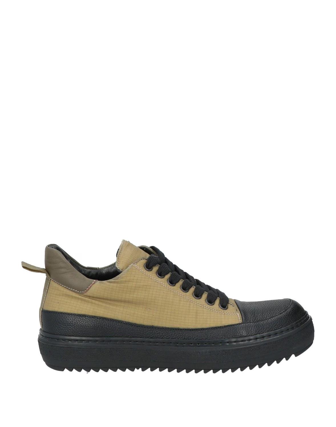 

Кроссовки Masnada, черный