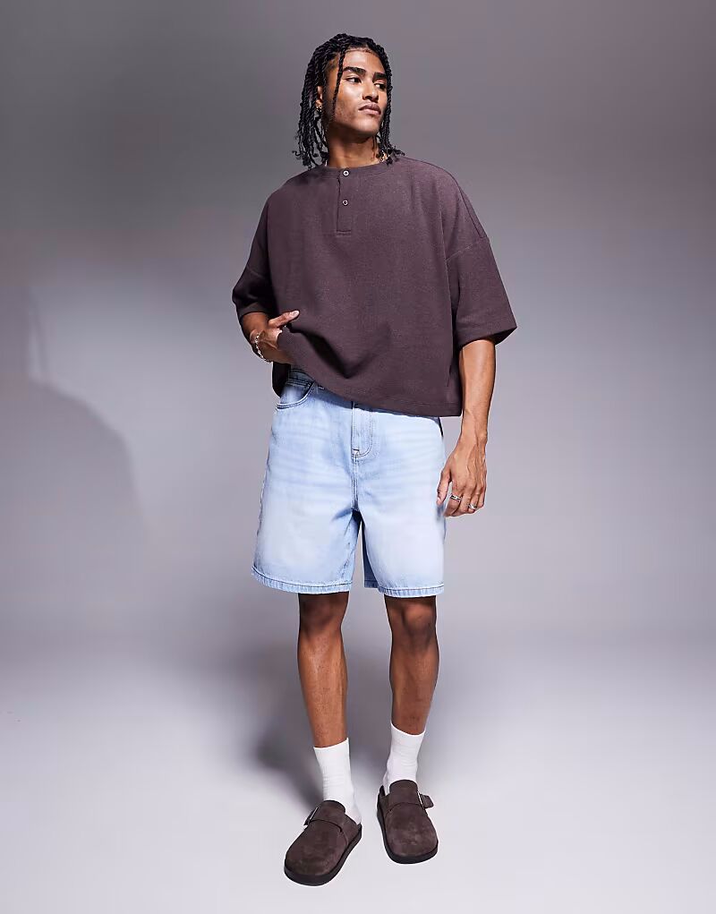 

Джинсовые шорты ASOS DESIGN стандартной длины, выбеленные