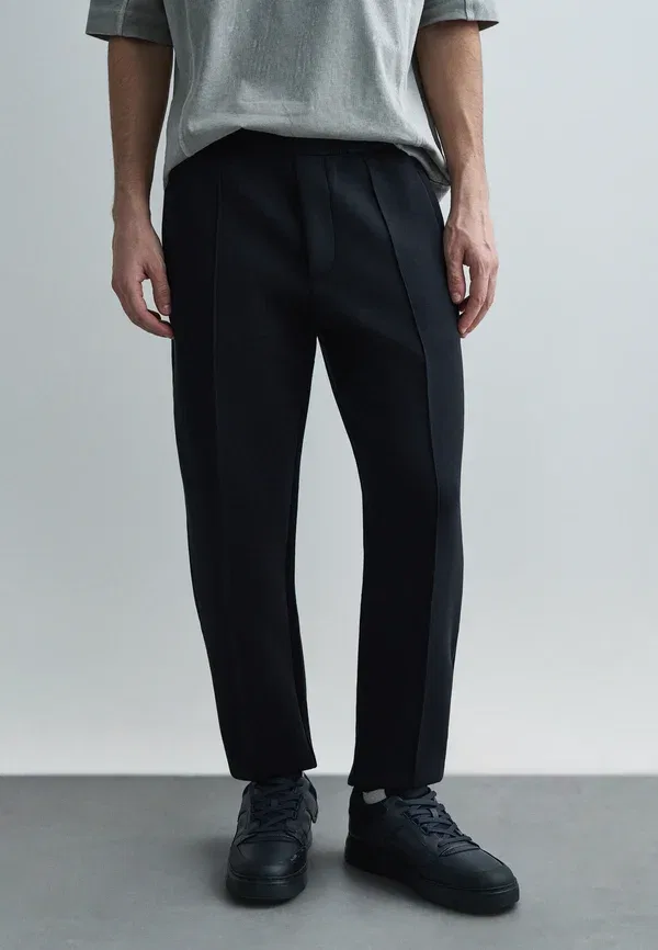 Брюки спортивные Emporio Armani, черный