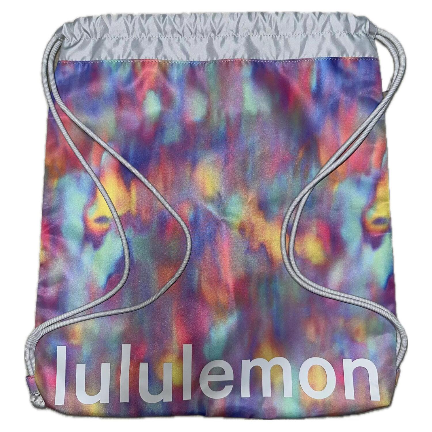 

Lululemon Переработанный полиэстеровый спортивный рюкзак унисекс потертый принт в смешанных цветах, Washed Print Multicolor Mixed Color