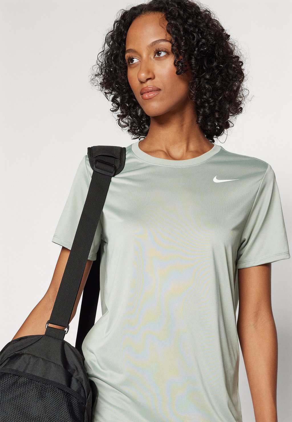 

Спортивная футболка TEE Nike Performance, зеленый