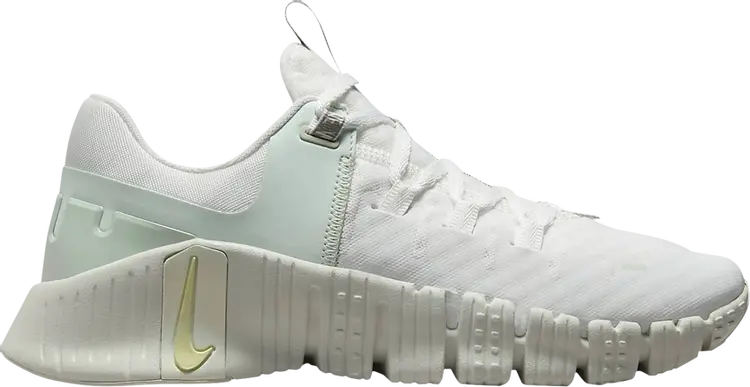 Кроссовки Wmns Free Metcon 5 Premium 'Summit White Sea Glass', белый
