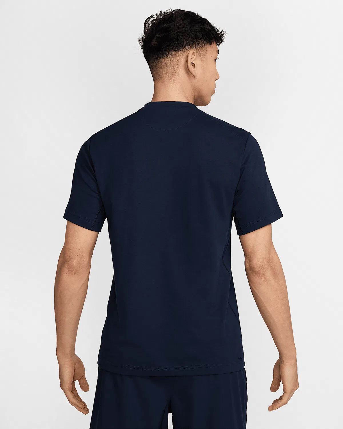 Мужская футболка Dri-FIT с коротким рукавом Nike Primary, Obsidian/Obsidian — фото 2