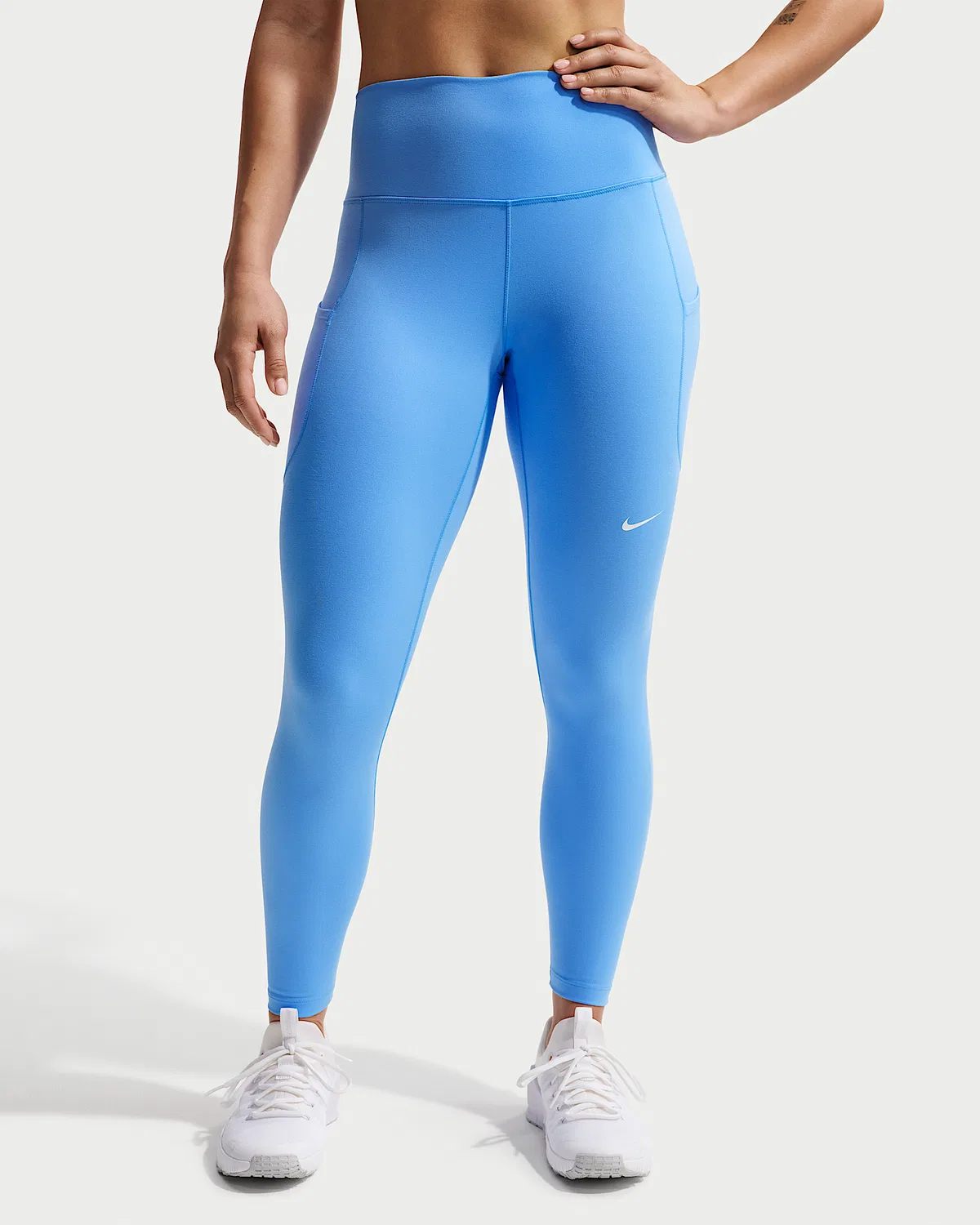 Женские леггинсы Nike One с высокой талией 7/8 и карманами, University Blue/White — фото 2