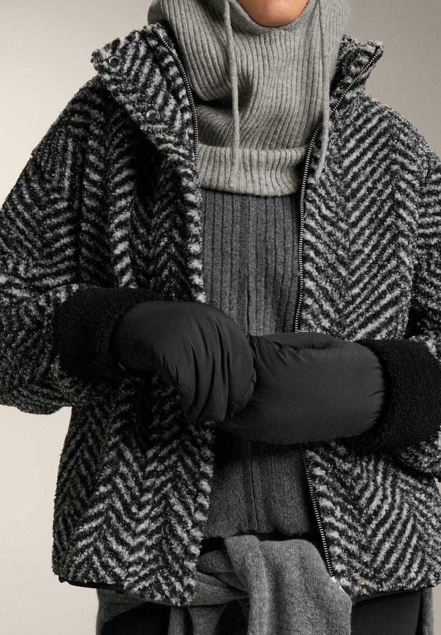 

Перчатки OYSHO PADDED SHEEPSKIN, Black