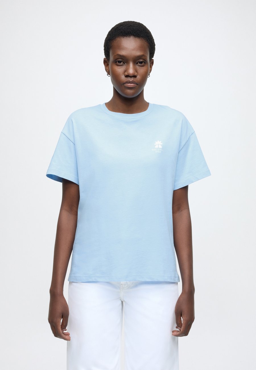 

Футболка Marc O'Polo DENIM PRINT T-SHIRT, SSL, NORMAL FIT, SPECIAL, Blue Dusk/Light Blue, Синий, Футболка Marc O'Polo DENIM PRINT T-SHIRT, SSL, NORMAL FIT, SPECIAL, Blue Dusk/Light Blue