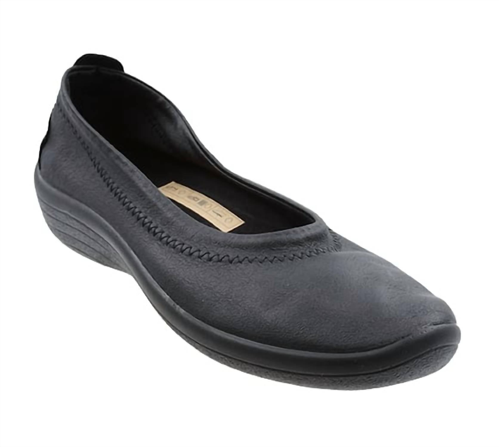 Женские туфли Guaja в цвете Gin Black ARCOPEDICO