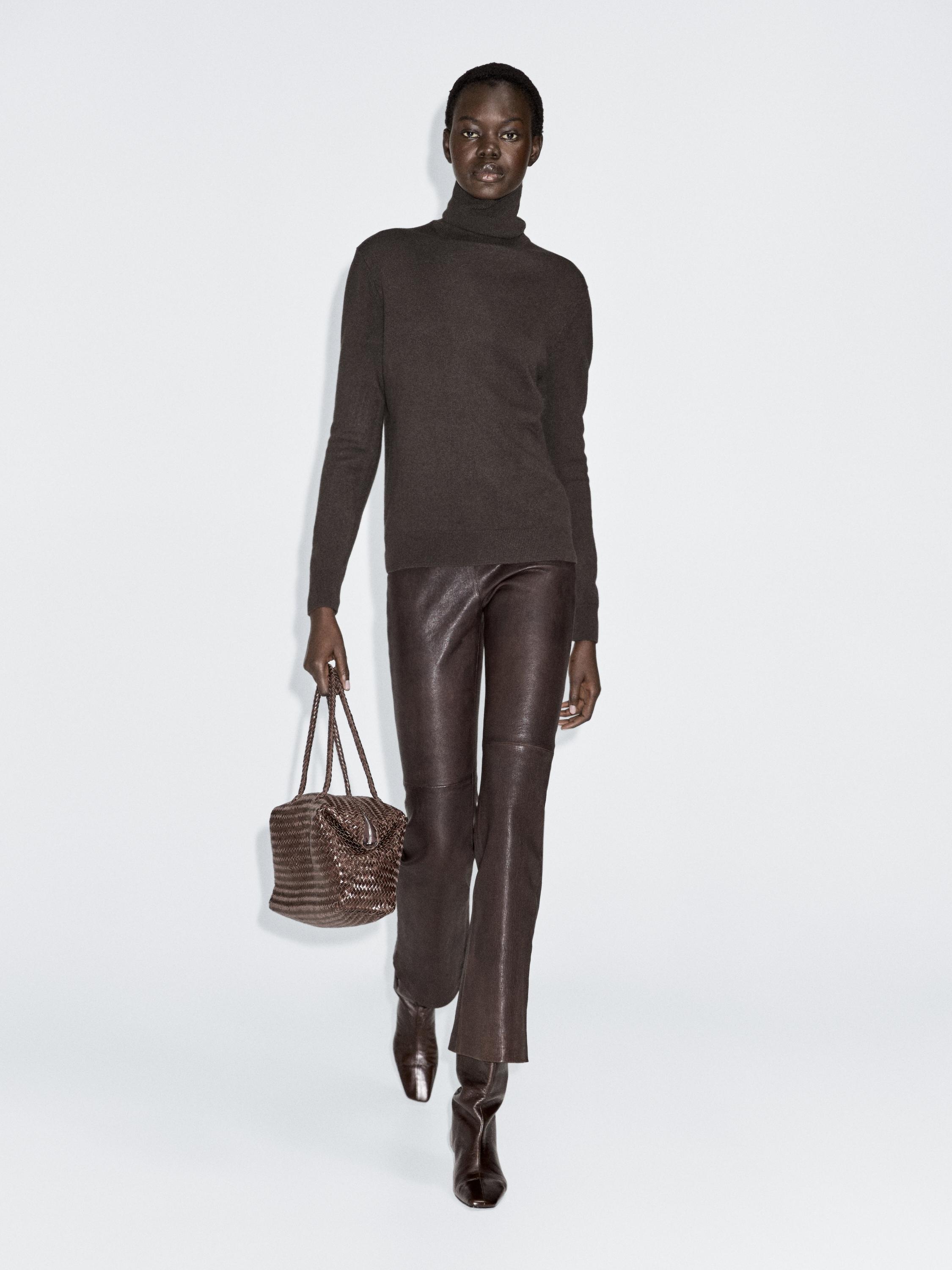 

Свитер с высоким воротом из смесовой шерсти Massimo Dutti, коричневый