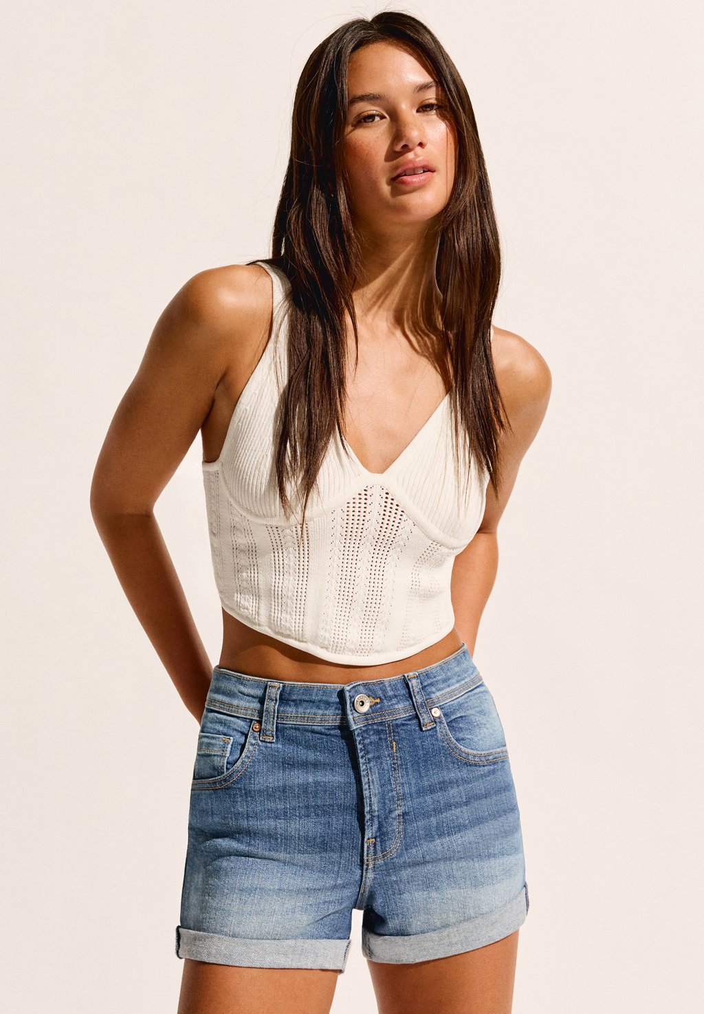 

Джинсовые шорты ROLL-UP Bershka, цвет Light-Blue Denim