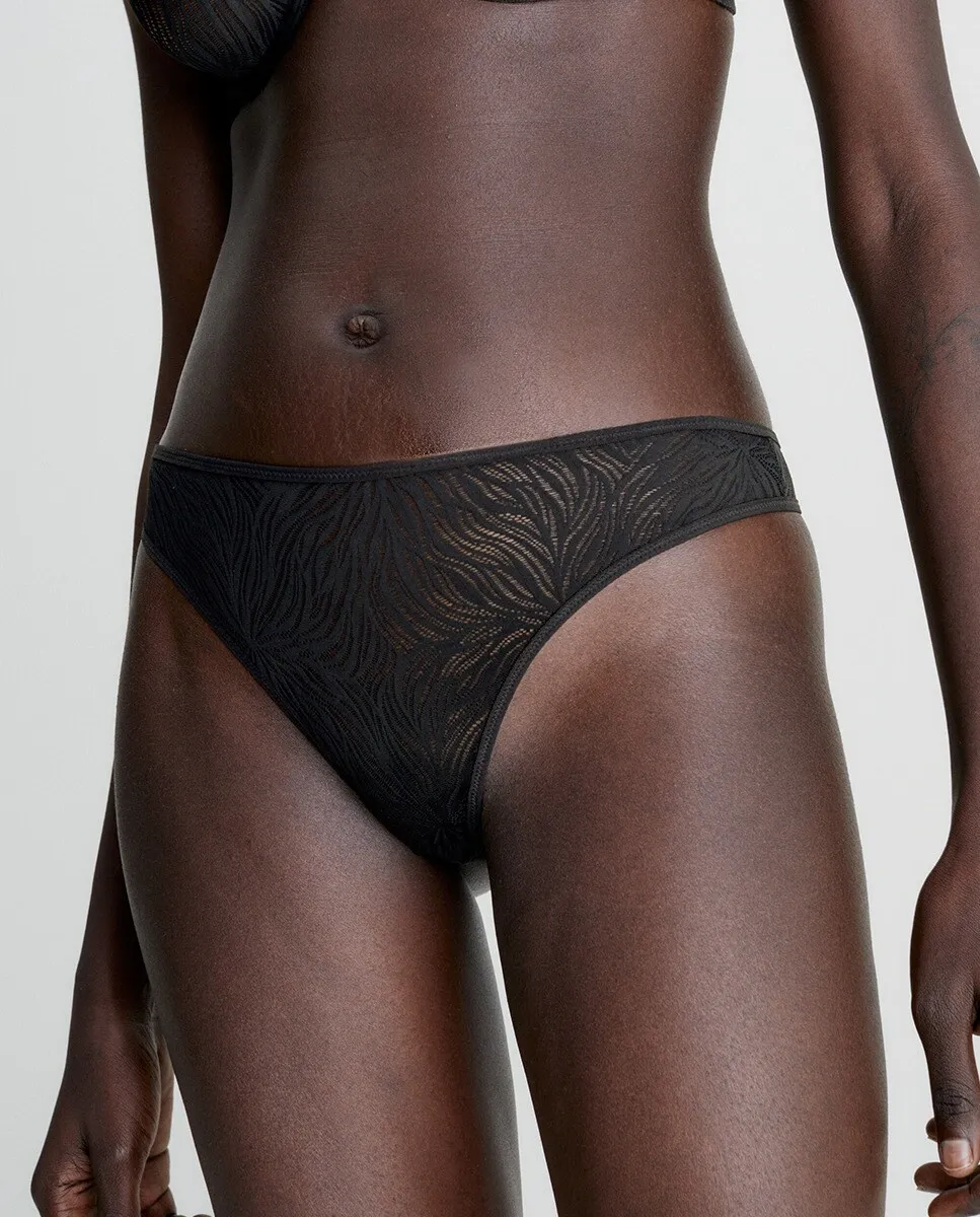 

Стринги - прозрачное кружево Marq Calvin Klein, черный