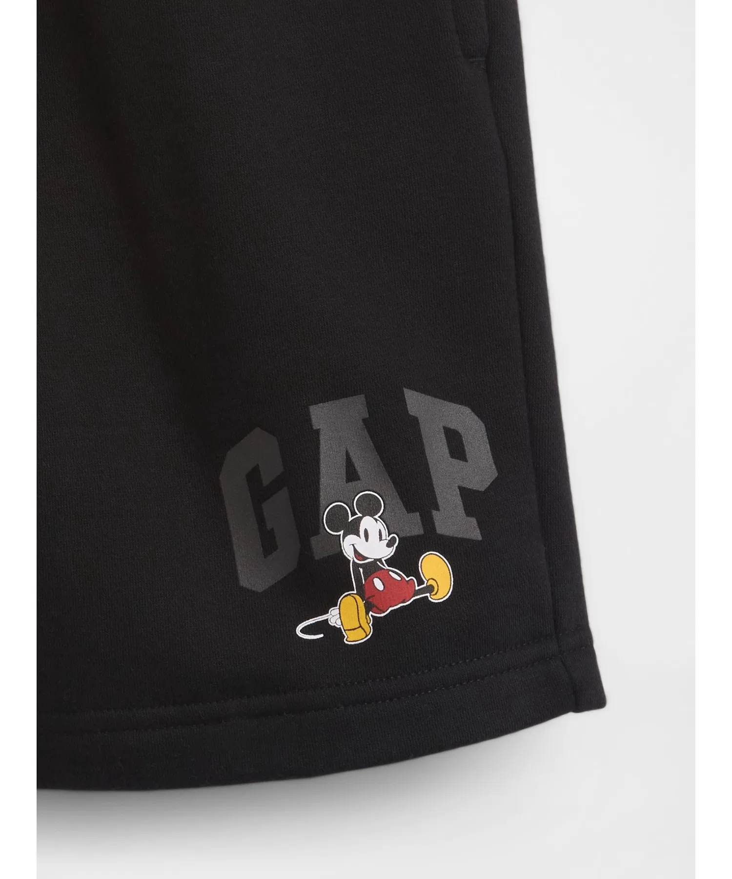 Детские шорты GapKids x Disney с изображением Микки Мауса, свободного кроя, с логотипом GAP. — фото 4