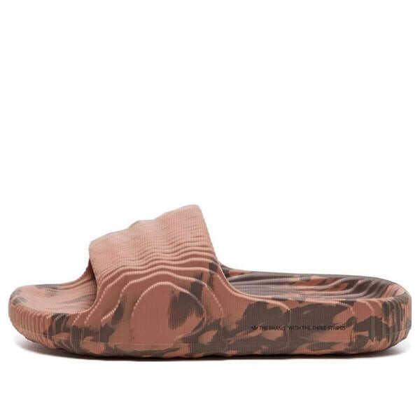 

Тапочки adilette 22 slides 'clay strata' Adidas, мультиколор