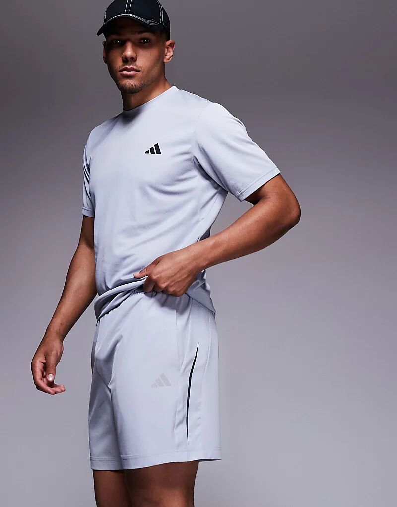 

Шорты adidas Training Tech серого цвета Adidas Performance