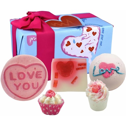 

Love You To Pizza 5 предметов в подарочной упаковке для ванной ручной работы Bomb Cosmetics
