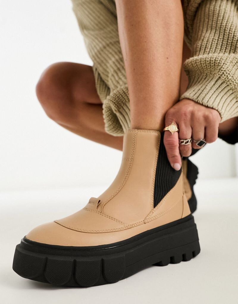 

Коричневые ботинки челси Sorel Caribou x