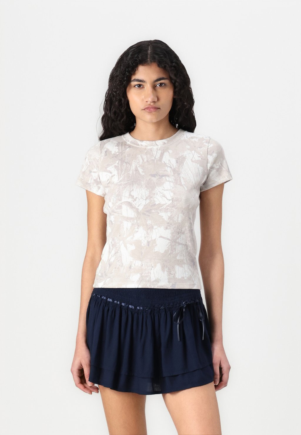 

Футболка с принтом CREW Hollister Co., зеленый