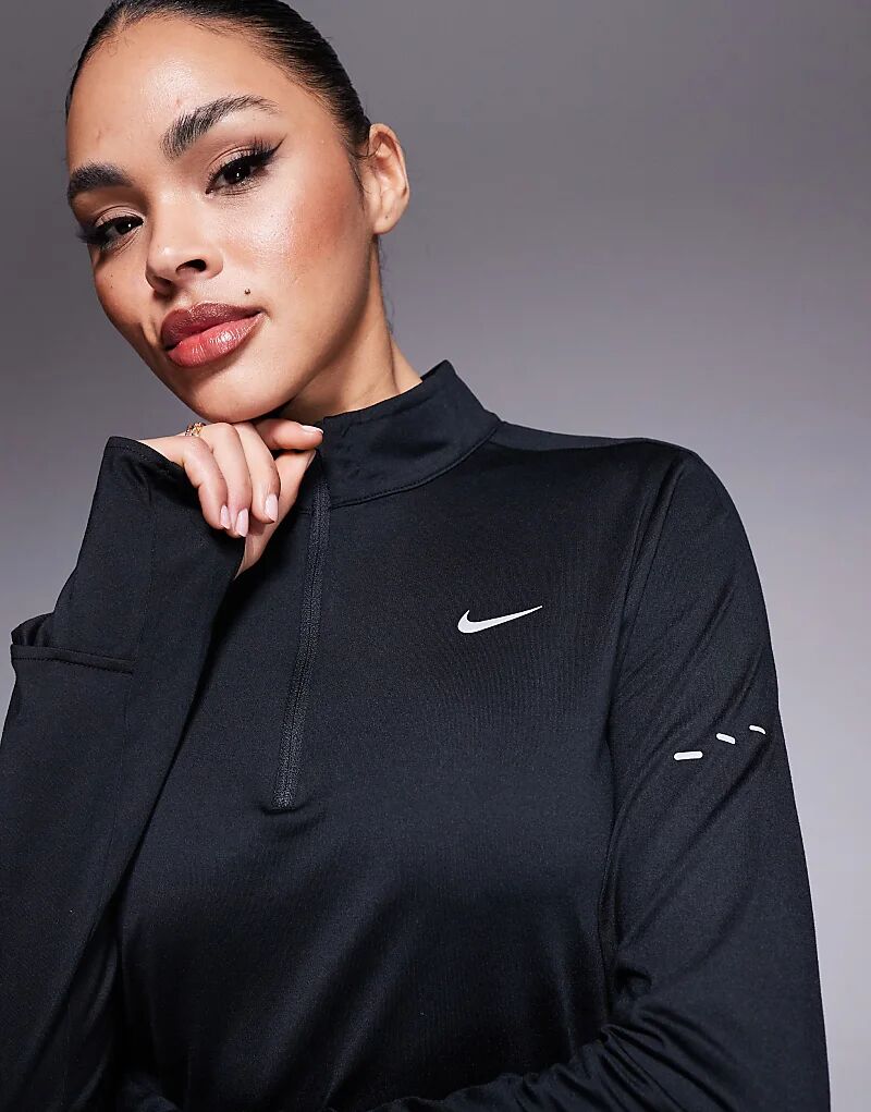 Лонгслив Nike Running Swift Dri-FIT с длинным рукавом и полумолнией черного цвета — фото 2
