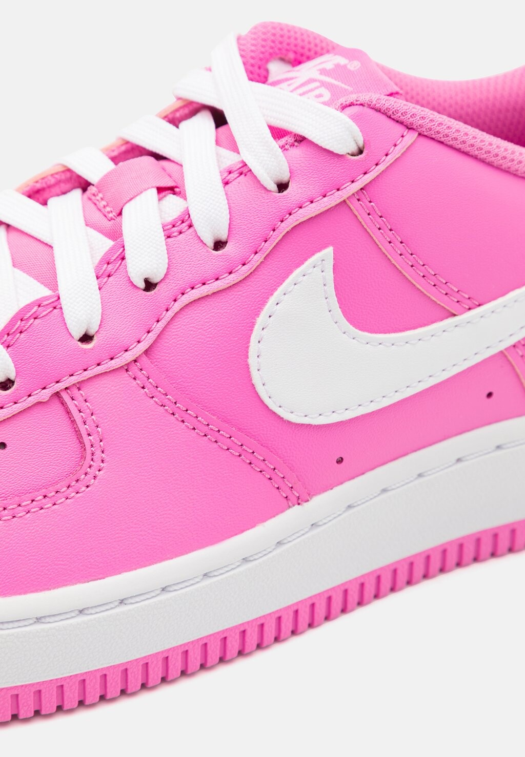 

Кроссовки на шнуровке AIR FORCE 1 UNISEX Nike, розовый