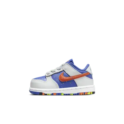 

Кроссовки Nike Dunk Low, цвет Photon Dust/Astronomy Blue/Volt/Total Orange