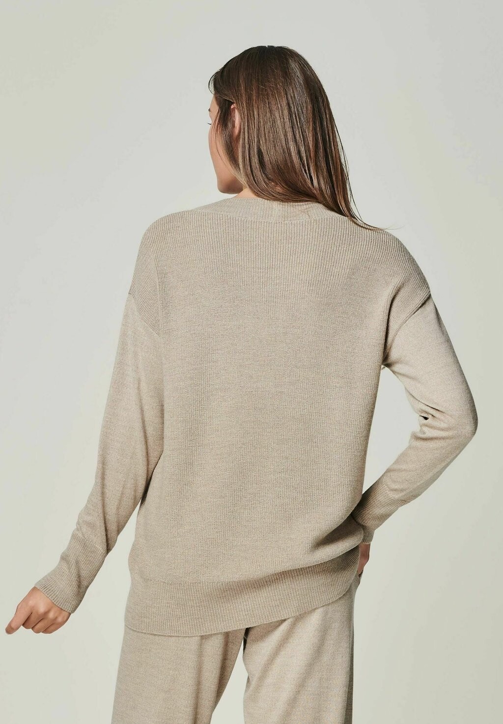 

Джемпер BELLA MERINO WOLLE LANGARM PULLOVER MIT RUNDHALS YOU LOOK PERFECT, светло-коричневый