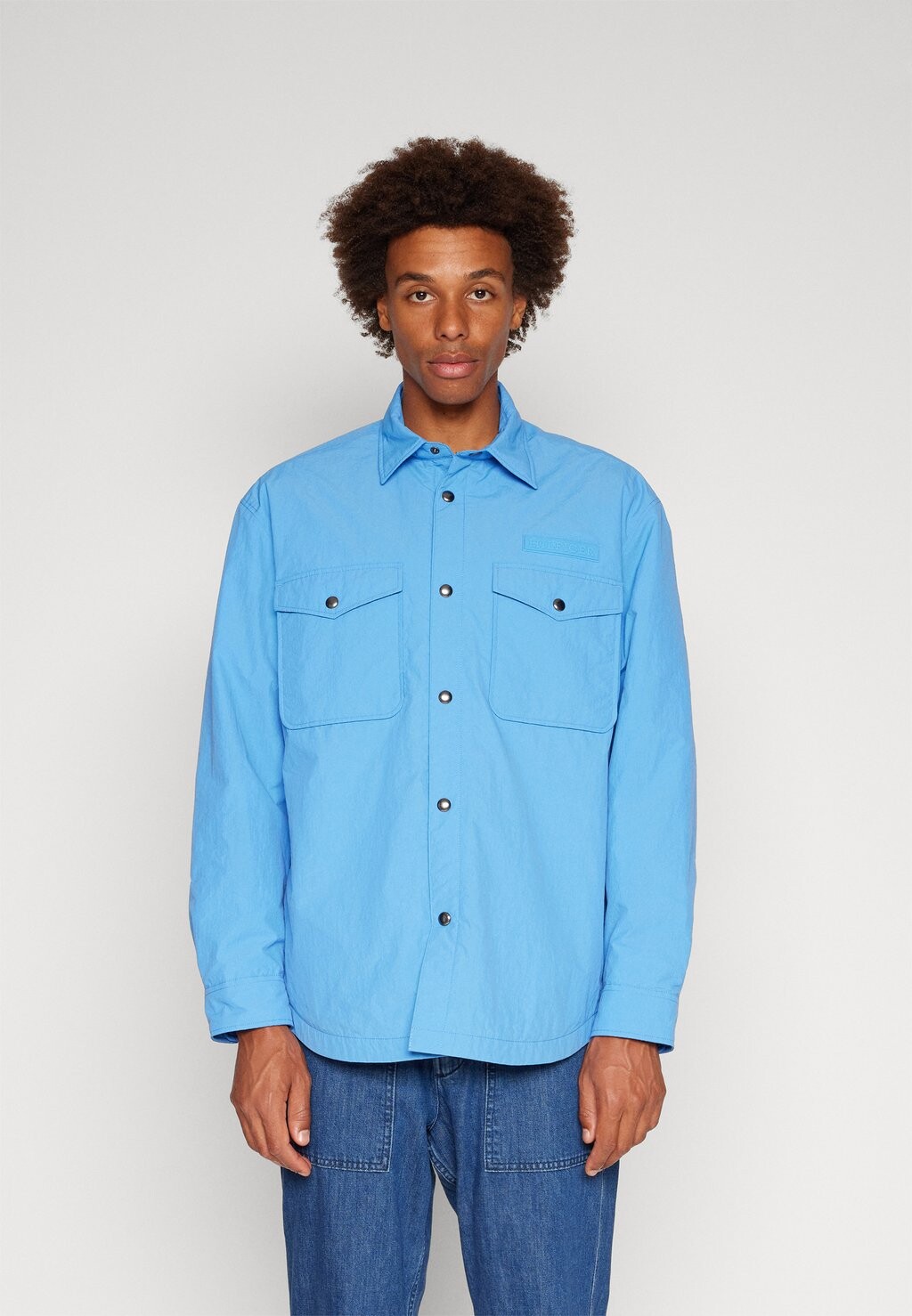 

Куртка Tommy Hilfiger ОВЕРШИНА, цвет blue spell