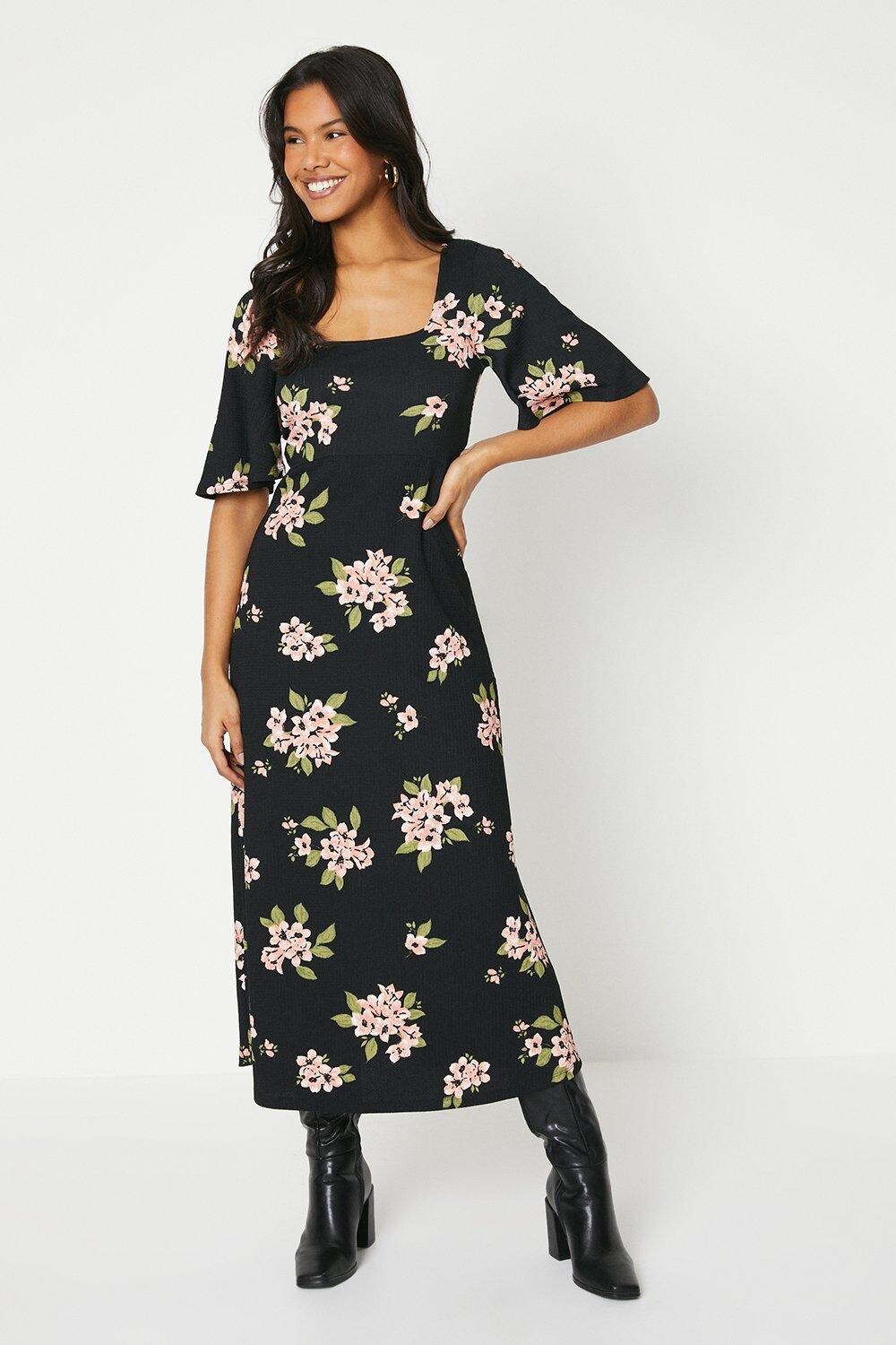 

Платье миди с высоким цветочным принтом и развевающимися рукавами Dorothy Perkins, мультиколор
