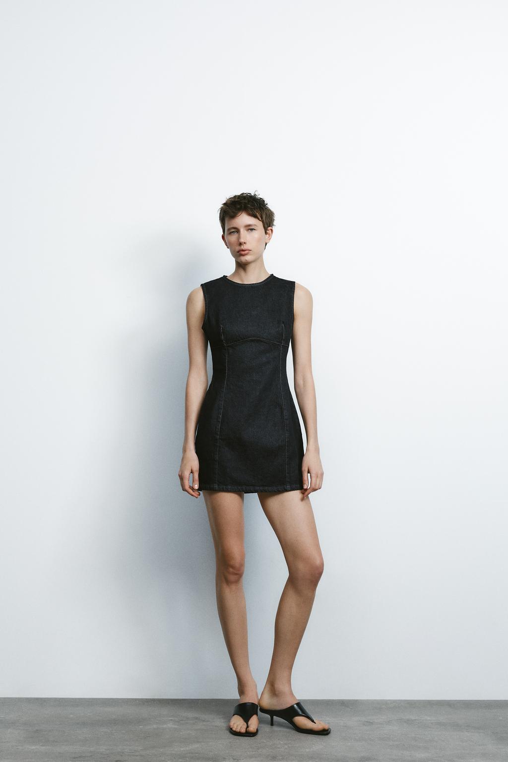 

Короткое платье с эффектом денима ZARA, антрацитовый серый