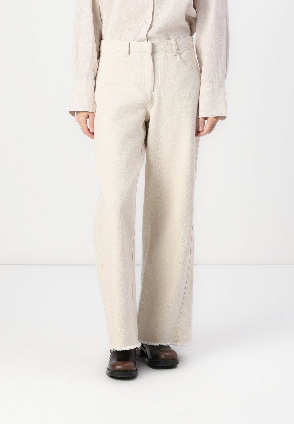 

Брюки MAIN TROUSERS Weekday, молочный