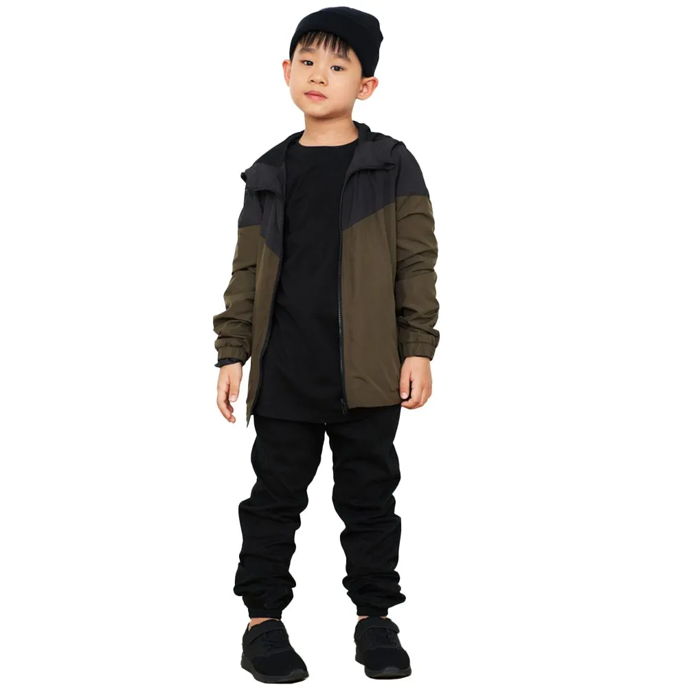 

Куртка Urban Classics Tone Tech, зеленый