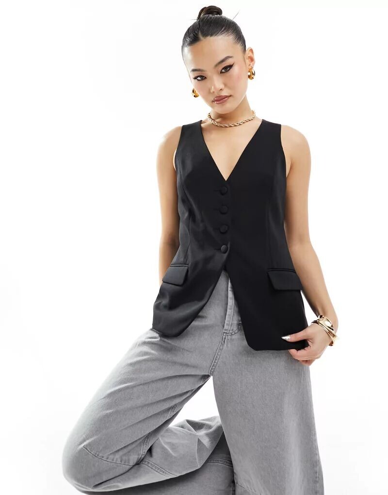 

Черный жилет River Island с удлиненным силуэтом, облегающим фигуру