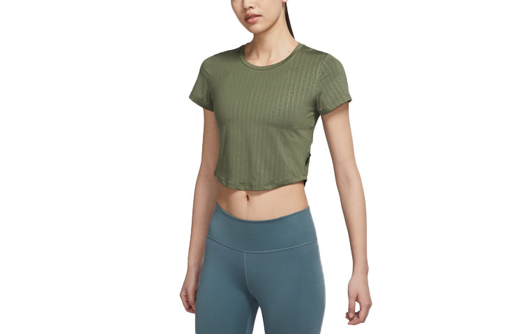 

Футболка Nike женская средняя оливково-зеленая