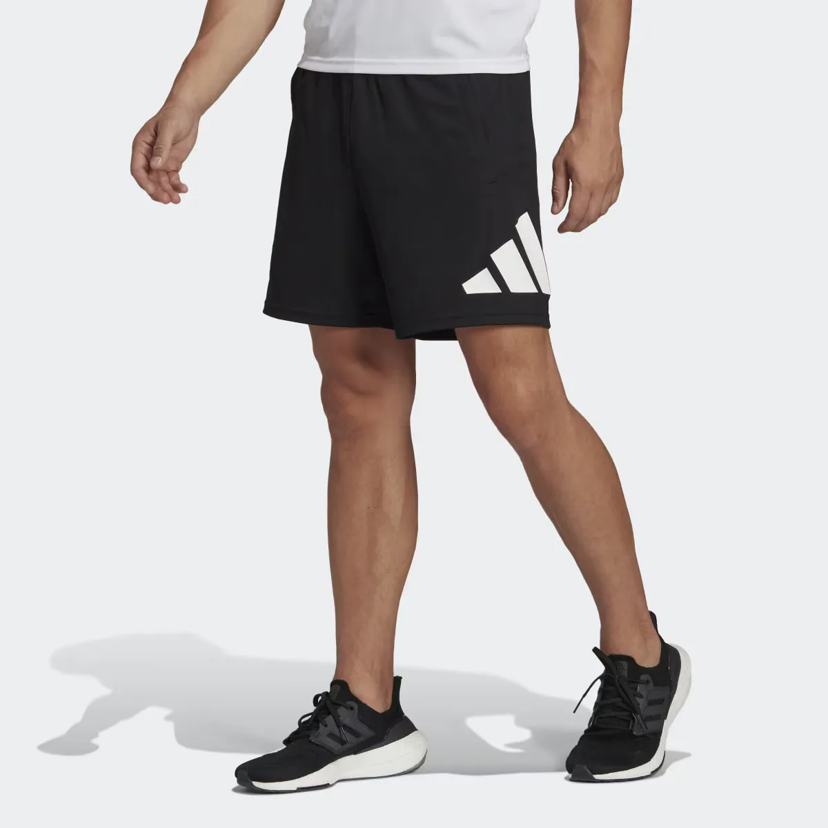

Мужские шорты Adidas Train Essentials Logo Training, чёрный