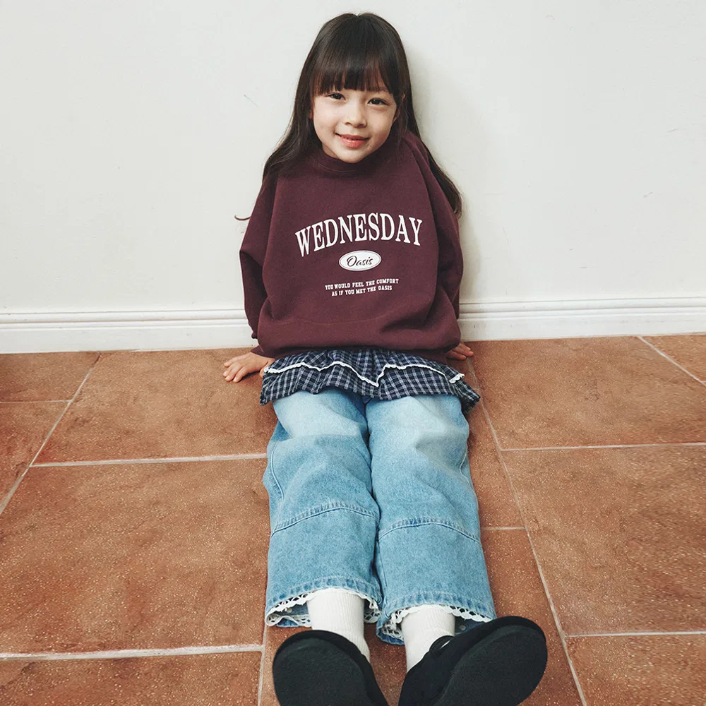 Детский свитшот Signature Raglan винный от Wednesdayoasis Kids — фото 3