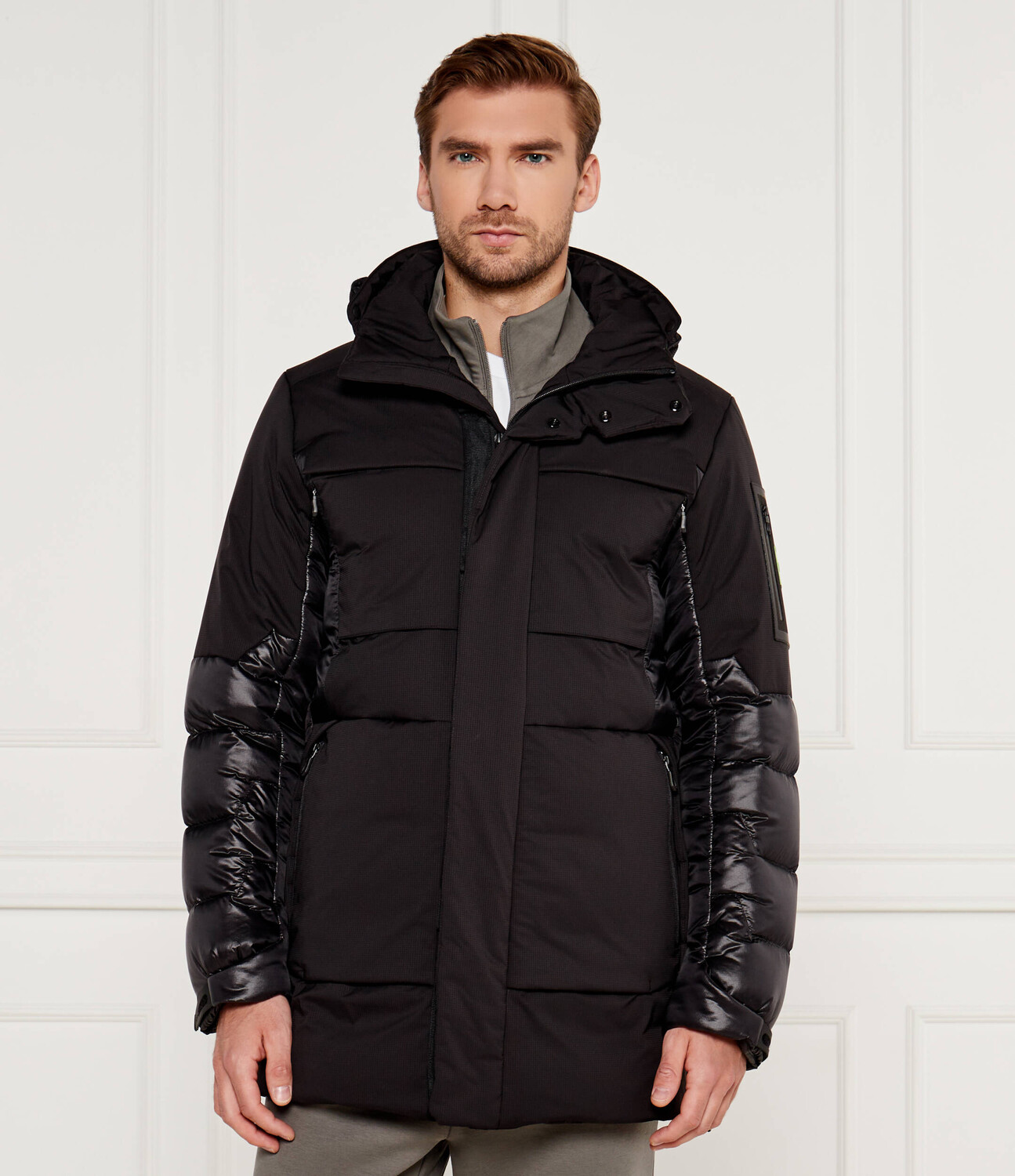 

Куртка BOSS GREEN J_Eams Regular Fit, черный